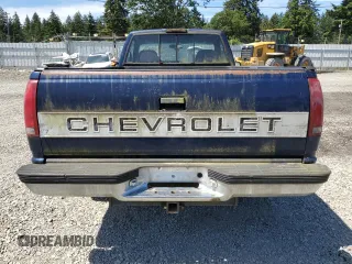 1995 Chevrolet Silverado 2500 z VIN 1GCFK24K7SE228644, wystawiony jako Copart lot #57244755 z przebiegiem 241 137 mil mil oraz Szkoda całkowita • Salvage title. Historia ofert i sprzedaży dostępna na DreamBid. Obrazek 6.