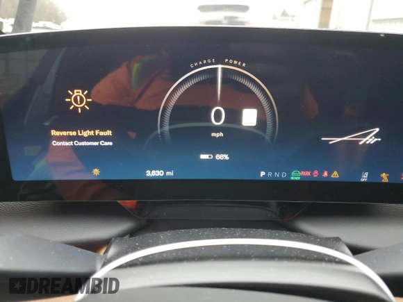 2024 Lucid Air Touring z VIN 50EA1TEA0RA003343, wystawiony jako Copart lot #86323884 z przebiegiem 3630 mil mil oraz Szkody całkowita. Historia ofert i sprzedaży dostępna na DreamBid. Obrazek 9.