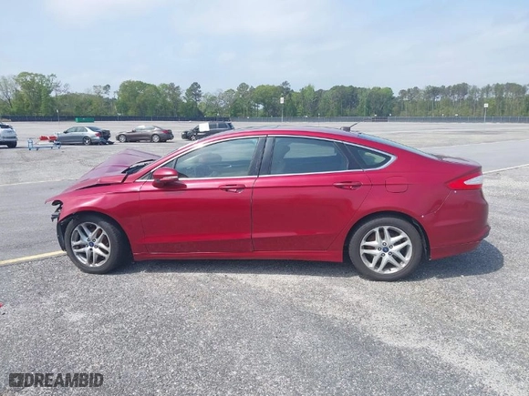 2014 Ford Fusion SE with VIN 3FA6P0HD5ER204206, listed as a IAAI auction lot 39765779 with 132,249 mi miles. Bid and sale history available at carsss.com. Image 14.