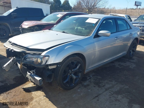 2021 Chrysler 300 with VIN 2C3CCABG2MH524079, listed as a IAAI auction lot 41296881 with 77,463 mi miles. Bid and sale history available at carsss.com. Image 18.