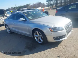 2010 Audi A5 Premium Plus с VIN WAULFAFR1AA036568, выставлен на аукционе IAAI как лот 41714727 с пробегом 287 860 миль миль и . История ставок и продаж доступна на DreamBid. Изображение 1.
