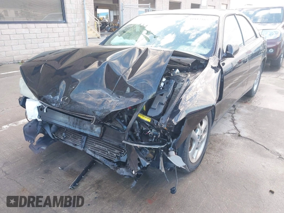 2001 Lexus ES 300 with VIN JT8BF28G115111003, listed as a IAAI auction lot 41812165 with 173,431 mi miles. Bid and sale history available at carsss.com. Image 6.