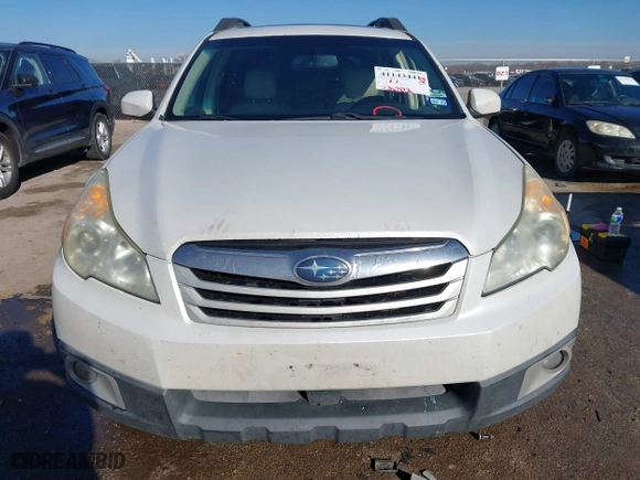 2010 Subaru Outback 3.6R Prem HK Audio/Pwr Moon with VIN 4S4BRDHCXA2368689, listed as a IAAI auction lot 41143441 with 236,702 mi miles. Bid and sale history available at carsss.com. Image 13.
