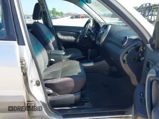 2005 Toyota RAV4 with VIN JTEGD20V450047187, listed as a IAAI auction lot 42124307 with 249,407 mi miles and . Bid and sale history available at DreamBid. Image 5.
