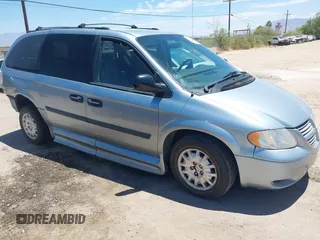 2005 Dodge Caravan SE with VIN 1D4GP24R65B302924, listed as a IAAI auction lot 42564947 with 60,862 mi miles and . Bid and sale history available at DreamBid. Image 1.