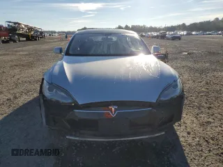 2013 Tesla Model S with VIN 5YJSA1DNXDFP04134, listed as a Copart auction lot 80529844 with 150,560 mi miles and Clean title. Bid and sale history available at DreamBid. Image 5.