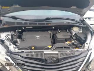 2013 Toyota Sienna LE AAS with VIN 5TDKK3DC5DS367505, listed as a IAAI auction lot 40373684 with 102,521 mi miles. Bid and sale history available at carsss.com. Image 10.