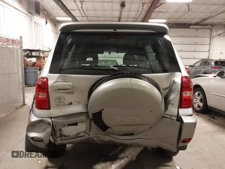 2005 Toyota RAV4 with VIN JTEHD20V250038735, listed as a IAAI auction lot 41853061 with 132,795 mi miles. Bid and sale history available at carsss.com. Image 16.