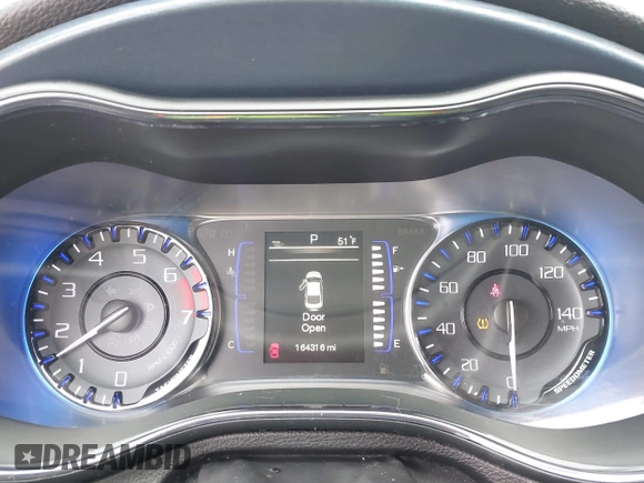 2015 Chrysler 200 S with VIN 1C3CCCBB2FN542480, listed as a IAAI auction lot 41749285 with 164,316 mi miles. Bid and sale history available at carsss.com. Image 7.