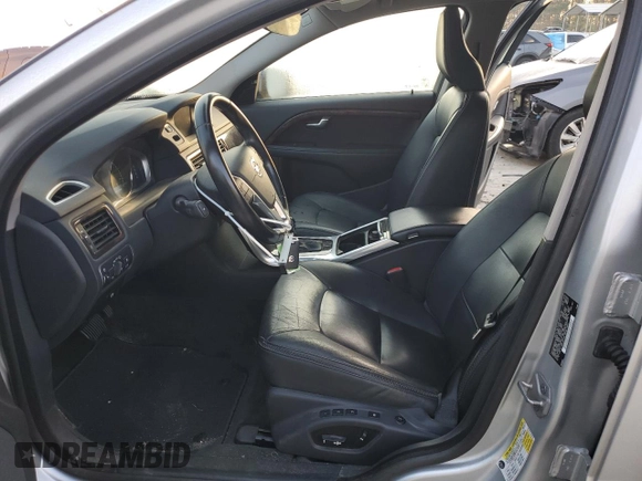 2015 Volvo XC70 T5 Drive-E Premier with VIN YV440MBK2F1230453, listed as a Copart auction lot 44231365 with 107,726 mi miles and Clean Title. Bid and sale history available at DreamBid. Image 7.