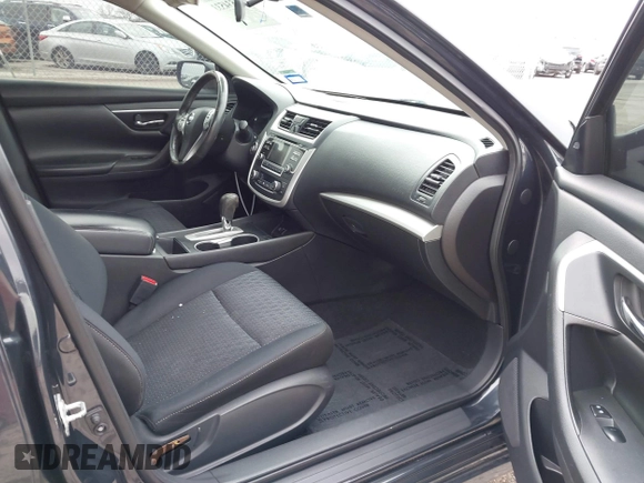 2017 Nissan Altima SV with VIN 1N4AL3AP0HC140462, listed as a IAAI auction lot 41534533 with 110,425 mi miles and . Bid and sale history available at DreamBid. Image 5.