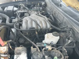 1999 Toyota 4Runner Limited z VIN JT3GN87R0X0095919, wystawiony jako IAAI lot #42807597 z przebiegiem 210 149 mil mil oraz . Historia ofert i sprzedaży dostępna na DreamBid. Obrazek 16.