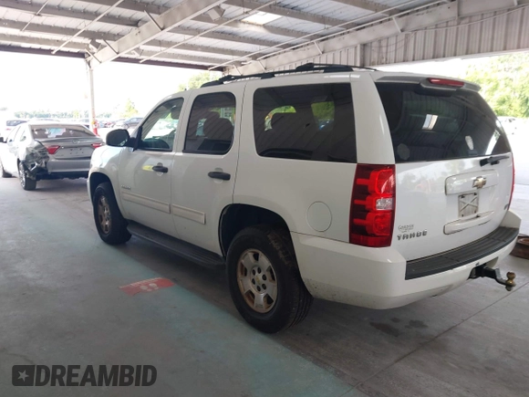 2010 Chevrolet Tahoe LS with VIN 1GNUKAE05AR172216, listed as a IAAI auction lot 42698775 with 259,416 mi miles and . Bid and sale history available at DreamBid. Image 3.