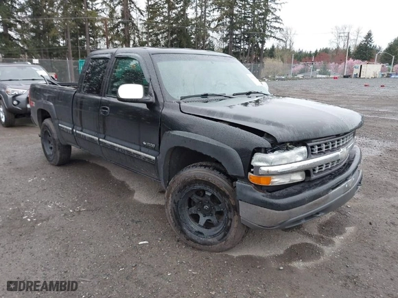 2000 Chevrolet Silverado 1500 LS with VIN 2GCEK19TXY1268976, listed as a IAAI auction lot 41909832 with 182,557 mi miles. Bid and sale history available at carsss.com. Image 1.