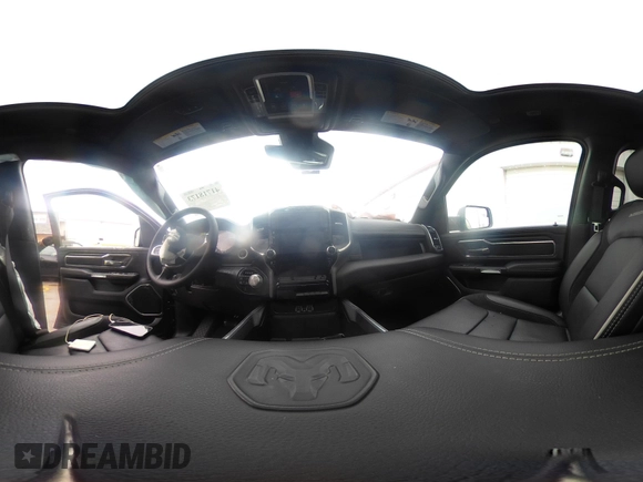2025 Ram 1500 Laramie с VIN 1C6SRFJP2SN529640, выставлен на аукционе IAAI как лот 41718173 с пробегом 9 870 миль миль и . История ставок и продаж доступна на DreamBid. Изображение 18.