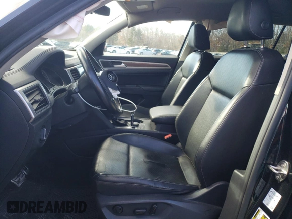 2018 Volkswagen Atlas SE z VIN 1V2PR2CA3JC518512, wystawiony jako Copart lot #42574775 z przebiegiem 85 239 mil mil oraz Szkoda całkowita • Salvage title. Historia ofert i sprzedaży dostępna na DreamBid. Obrazek 7.