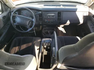 2001 Dodge Dakota Sport with VIN 1B7GG2AN61S160471, listed as a Copart auction lot 88824105 with 199,697 mi miles and Clean Title. Bid and sale history available at carsss.com. Image 8.