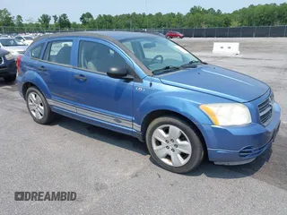2007 Dodge Caliber SXT z VIN 1B3HB48B67D239289, wystawiony jako IAAI lot #42392228 z przebiegiem 133 717 mil mil oraz . Historia ofert i sprzedaży dostępna na DreamBid. Obrazek 1.