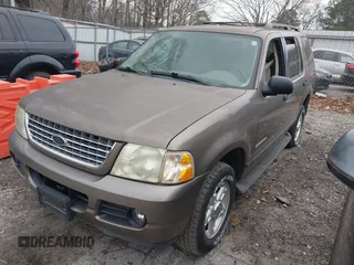 2004 Ford Explorer XLT z VIN 1FMZU63K64UB38633, wystawiony jako IAAI lot #41647422 z przebiegiem 232 857 mil mil oraz . Historia ofert i sprzedaży dostępna na DreamBid. Obrazek 2.