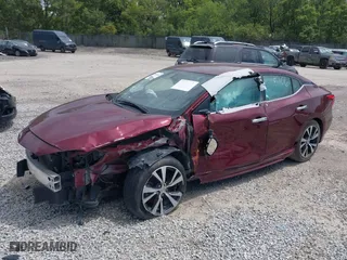 2017 Nissan Maxima Platinum with VIN 1N4AA6AP8HC424204, listed as a IAAI auction lot 39954948 with 50,372 mi miles. Bid and sale history available at carsss.com. Image 17.