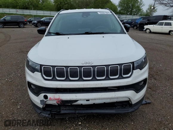2022 Jeep Compass Latitude z VIN 3C4NJCBB8NT156266, wystawiony jako Copart lot #55321825 z przebiegiem 73 771 mil mil oraz Szkoda całkowita • Salvage title. Historia ofert i sprzedaży dostępna na DreamBid. Obrazek 5.