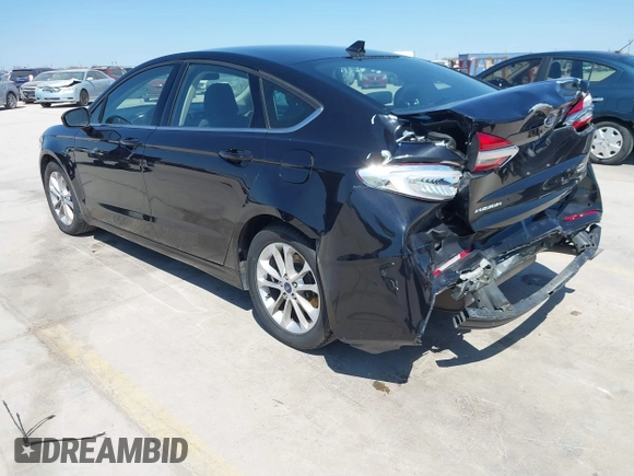 2020 Ford Fusion SE with VIN 3FA6P0HD9LR142841, listed as a IAAI auction lot 41743543 with 58,068 mi miles. Bid and sale history available at carsss.com. Image 3.