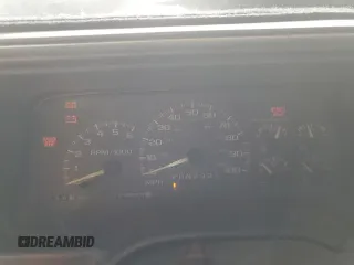 1998 Chevrolet Tahoe with VIN 3GNEC18R3WG122904, listed as a Copart auction lot 57752554 with 229,646 mi miles and Salvage title. Bid and sale history available at DreamBid. Image 9.