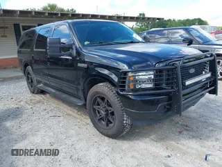 2003 Ford Excursion Special Serv z VIN 1FMNU40S23ED53961, wystawiony jako IAAI lot #42200815 z przebiegiem 232 477 mil mil oraz . Historia ofert i sprzedaży dostępna na DreamBid. Obrazek 1.