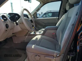 2006 Ford Explorer XLS z VIN 1FMEU62E66ZA11736, wystawiony jako Copart lot #53735445 z przebiegiem 199 254 mil mil oraz Tytuł czysty. Historia ofert i sprzedaży dostępna na DreamBid. Obrazek 7.