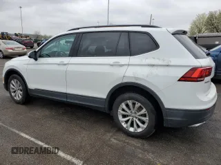 2018 Volkswagen Tiguan S z VIN 3VV1B7AXXJM056479, wystawiony jako Copart lot #53113125 z przebiegiem 99 367 mil mil oraz Szkoda całkowita • Salvage title. Historia ofert i sprzedaży dostępna na DreamBid. Obrazek 2.