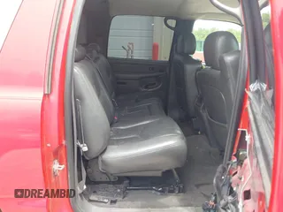 2004 Chevrolet Avalanche Z66 z VIN 3GNEC12T04G257212, wystawiony jako IAAI lot #42343800 z przebiegiem 277 908 mil mil oraz . Historia ofert i sprzedaży dostępna na DreamBid. Obrazek 8.