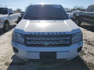 2011 Land Rover LR2 HSE with VIN SALFR2BN6BH275597, listed as a Copart auction lot 42213075 with 216,198 mi miles and Salvage title. Bid and sale history available at DreamBid. Image 5.