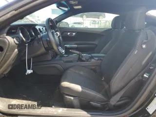 2016 Ford Mustang V6 z VIN 1FA6P8AMXG5266697, wystawiony jako Copart lot #55613175 z przebiegiem 145 494 mil mil oraz Szkoda całkowita • Salvage title. Historia ofert i sprzedaży dostępna na DreamBid. Obrazek 7.