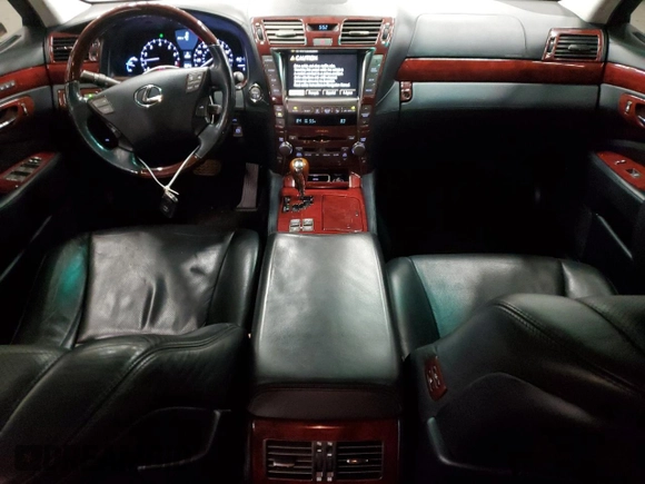 2008 Lexus LS 600h L with VIN JTHDU46F185002409, listed as a Copart auction lot 79900444 with 156,054 mi miles and Salvage title. Bid and sale history available at DreamBid. Image 8.