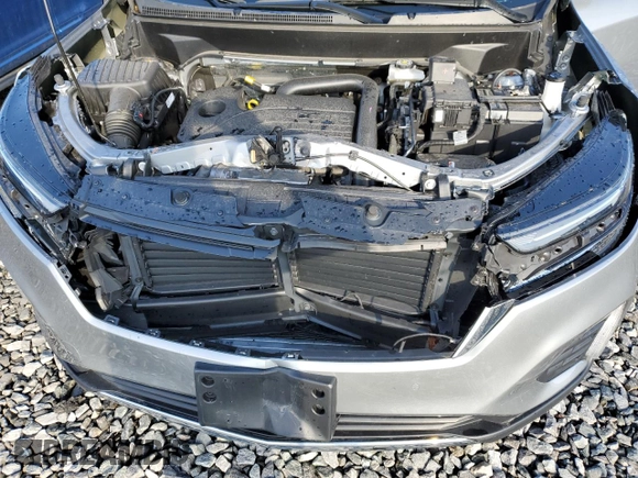 2024 Chevrolet Equinox LT with VIN 3GNAXUEG7RL332599, listed as a Copart auction lot 50180535 with 8,723 mi miles and Salvage Title. Bid and sale history available at DreamBid. Image 12.