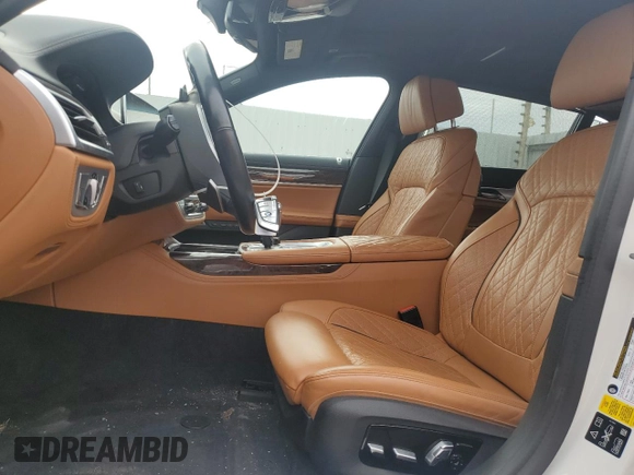 2021 BMW 7 Series 750i xDrive with VIN WBA7U2C04MCF73546, listed as a Copart auction lot 62587275 with 34,396 mi miles and Salvage title. Bid and sale history available at DreamBid. Image 7.