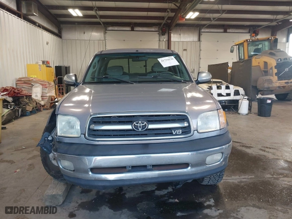 2000 Toyota Tundra SR5 with VIN 5TBBT4410YS040624, listed as a IAAI auction lot 41754230 with 225,472 mi miles. Bid and sale history available at carsss.com. Image 13.