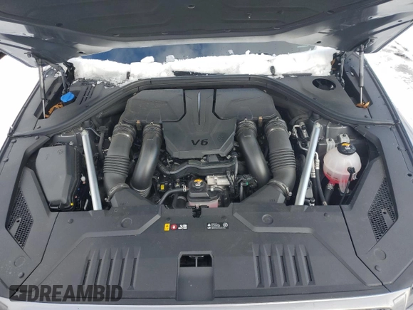 2022 Genesis GV70 Sport with VIN KMUMCDTC8NU022430, listed as a Copart auction lot 42189715 with 8,291 mi miles and Salvage title. Bid and sale history available at DreamBid. Image 12.