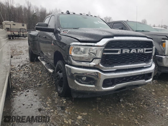 2019 Ram 3500 Tradesman with VIN 3C63RRGL9KG629043, listed as a Copart auction lot 45324165 with 0 mi miles and Salvage Title. Bid and sale history available at carsss.com. Image 4.