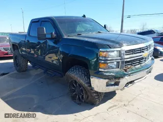 2015 Chevrolet Silverado 1500 LT with VIN 1GCVKREC1FZ227998, listed as a IAAI auction lot 41743516 with 140,311 mi miles. Bid and sale history available at carsss.com. Image 1.
