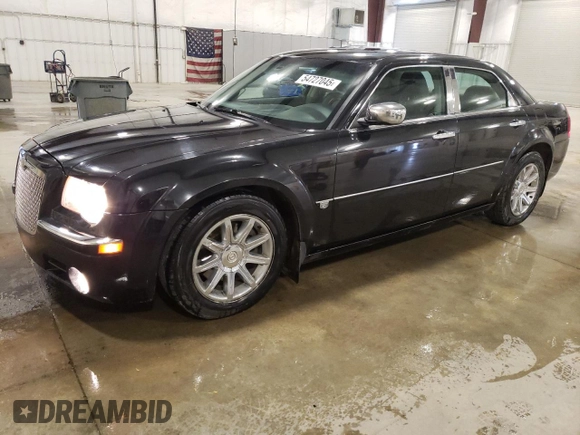 2005 Chrysler 300 C z VIN 2C3JA63H55H119210, wystawiony jako Copart lot #54727045 z przebiegiem 148 202 mil mil oraz Szkoda całkowita • Salvage title. Historia ofert i sprzedaży dostępna na DreamBid. Obrazek 1.