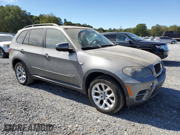 2011 BMW X5 35i z VIN 5UXZV4C50BL743135, wystawiony jako Copart lot #75401064 z przebiegiem 100 446 mil mil oraz Szkoda całkowita • Salvage title. Historia ofert i sprzedaży dostępna na DreamBid. Obrazek 4.
