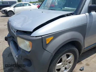 2004 Honda Element EX z VIN 5J6YH28574L036466, wystawiony jako IAAI lot #42421329 z przebiegiem 246 174 mil mil oraz . Historia ofert i sprzedaży dostępna na DreamBid. Obrazek 12.