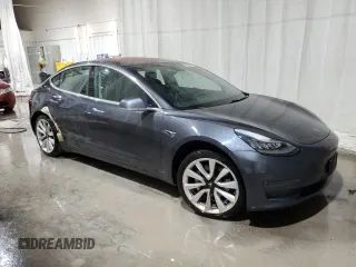 2018 Tesla Model 3 Long Range Battery z VIN 5YJ3E1EB2JF087126, wystawiony jako Copart lot #58263125 z przebiegiem 39 825 mil mil oraz Szkoda całkowita • Salvage title. Historia ofert i sprzedaży dostępna na DreamBid. Obrazek 4.