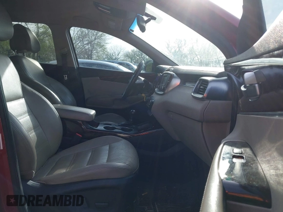 2016 Kia Sorento EX with VIN 5XYPH4A15GG013305, listed as a IAAI auction lot 41904315 with 192,111 mi miles and . Bid and sale history available at DreamBid. Image 5.