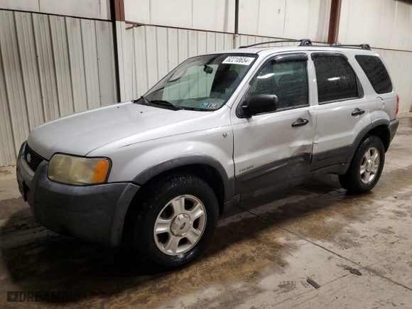 2002 Ford Escape Limited with VIN 1FMCU04122KD98349, listed as a Copart auction lot 82210654 with 129,933 mi miles and Salvage Title. Bid and sale history available at carsss.com. Image 1.