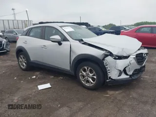 2019 Mazda CX-3 Sport z VIN JM1DKFB79K0443792, wystawiony jako IAAI lot #42391795 z przebiegiem 54 535 mil mil oraz . Historia ofert i sprzedaży dostępna na DreamBid. Obrazek 1.