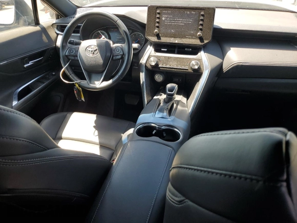 2022 Toyota Venza LE with VIN JTEAAAAH0NJ117778, listed as a Copart auction lot 70508694 with 31,492 mi miles and Salvage Title. Bid and sale history available at carsss.com. Image 8.