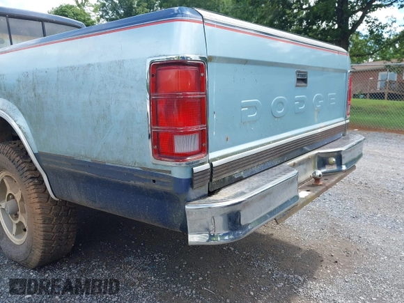 1987 Dodge Dakota с VIN 1B7GR14M9HS404759, выставлен на аукционе IAAI как лот 42513734 с пробегом 95 125 миль миль и . История ставок и продаж доступна на DreamBid. Изображение 13.