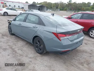 2021 Hyundai Elantra SEL with VIN KMHLM4AG6MU212660, listed as a IAAI auction lot 40806363 with 32,208 mi miles. Bid and sale history available at carsss.com. Image 3.